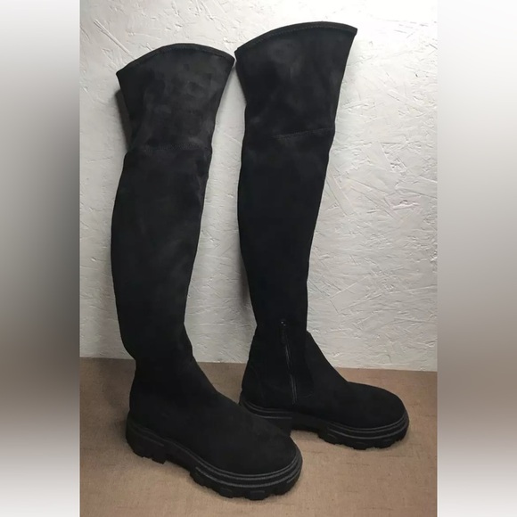 Calvin Klein Women's Over the Knee Stretch Boots Black with Lug Soles Size 7.5M - Picture 2 of 13